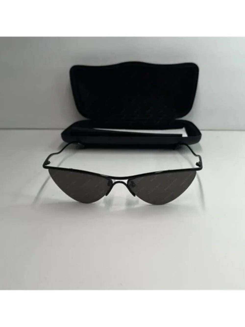 💯- New Authentic Balenciaga BB0093S 001 Curve Cat Sunglasses – Black - Picture 2 of 12